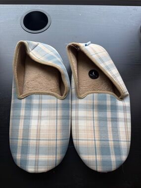 Plaid Blue & Tan Men’s Slip-On Indoor Slippers